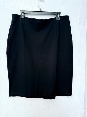 Eileen Fisher Classic Black Skirt - Sleek Minimalist Style, XL